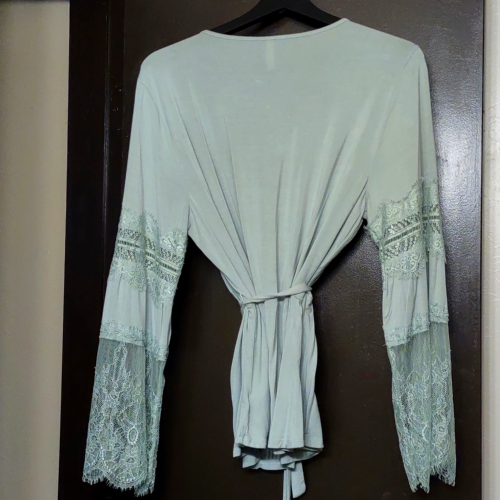 Beautiful Wrap Top - Laced Bell Sleeves - Picture 2 of 8